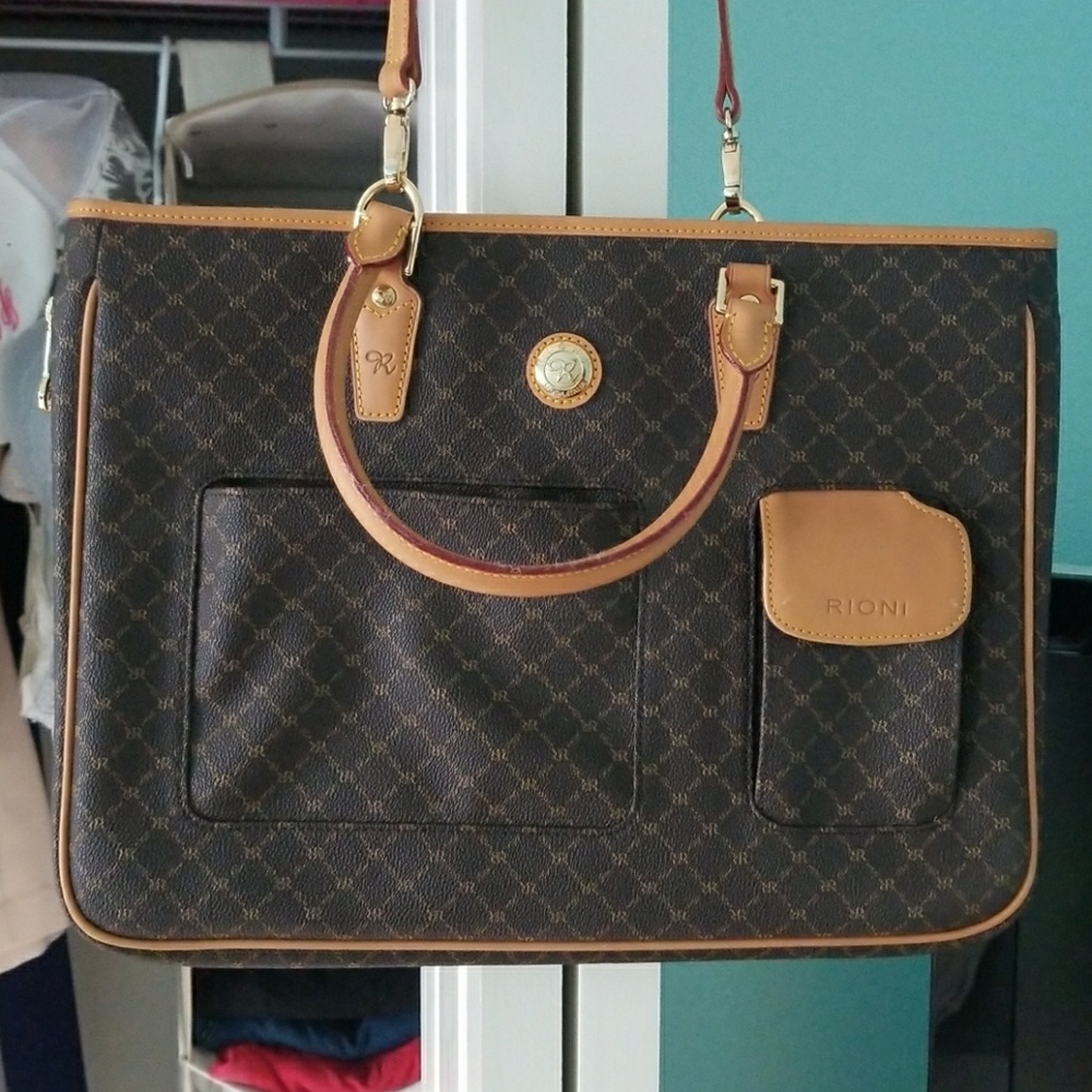 EUC Rioni Crossbody Bag